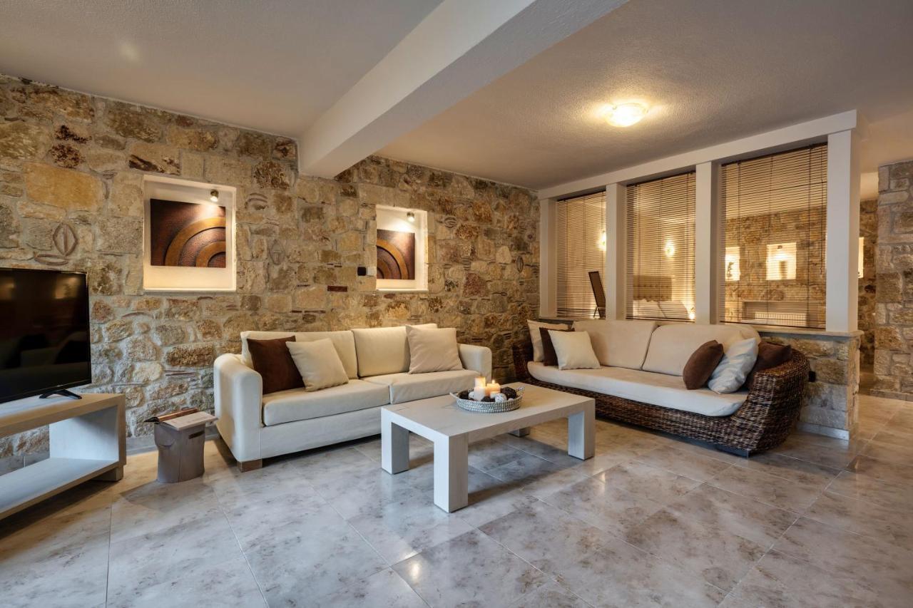 Palmrise Luxury Villas By Travel Pro Services - Nea Skioni Halkidiki エクステリア 写真