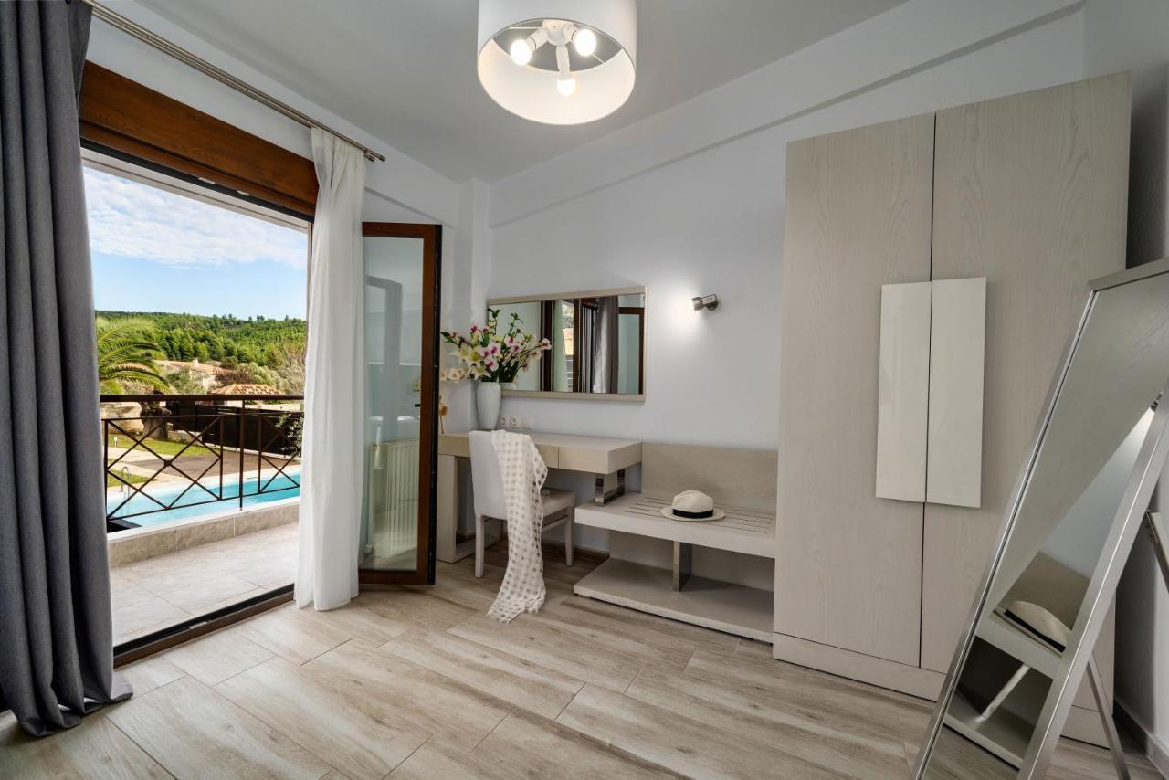 Palmrise Luxury Villas By Travel Pro Services - Nea Skioni Halkidiki エクステリア 写真