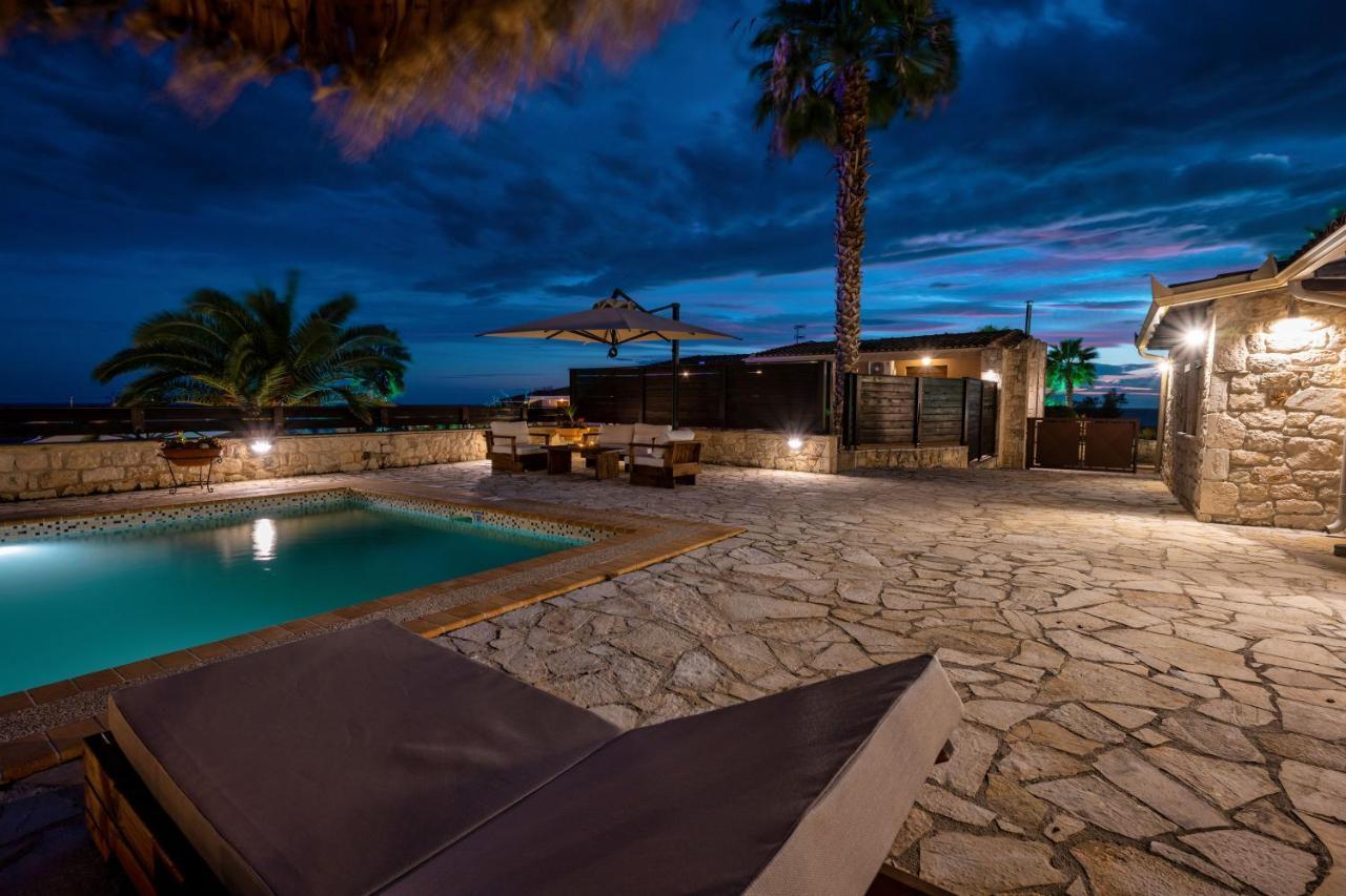 Palmrise Luxury Villas By Travel Pro Services - Nea Skioni Halkidiki エクステリア 写真